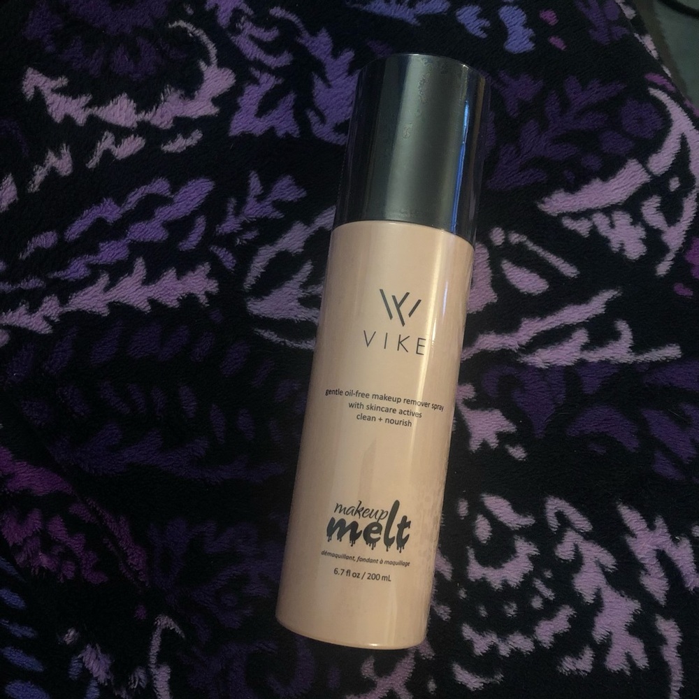 Brand new and sealed VIKE BEAUTY Makeup Melt